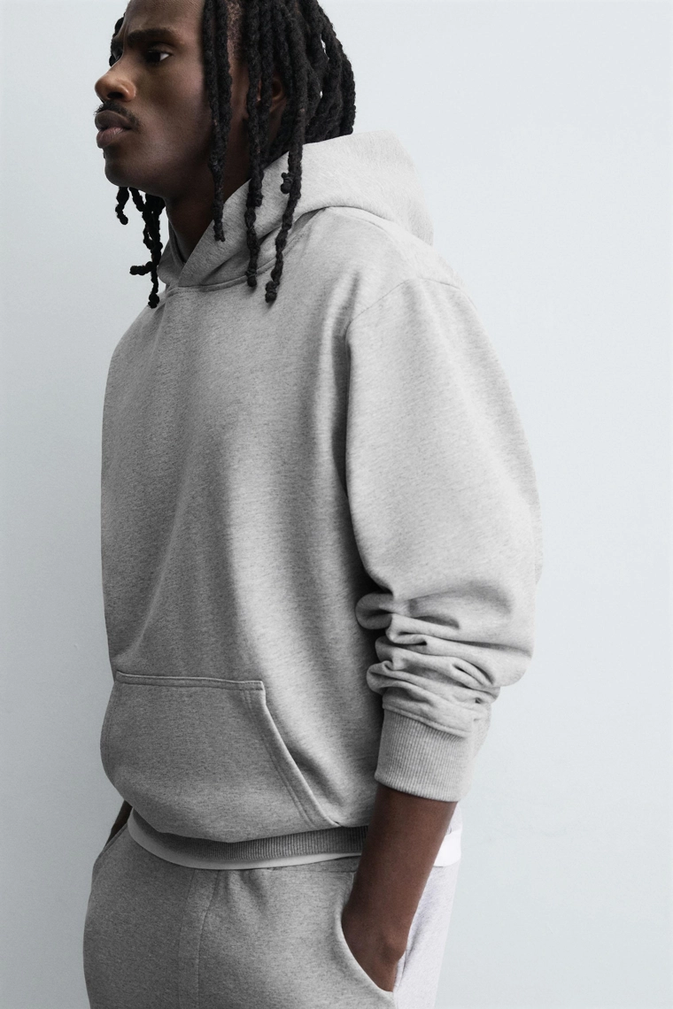 СПОРТИВНЫЙ КОСТЮМ RELAXED FIT С КАПЮШОНОМ