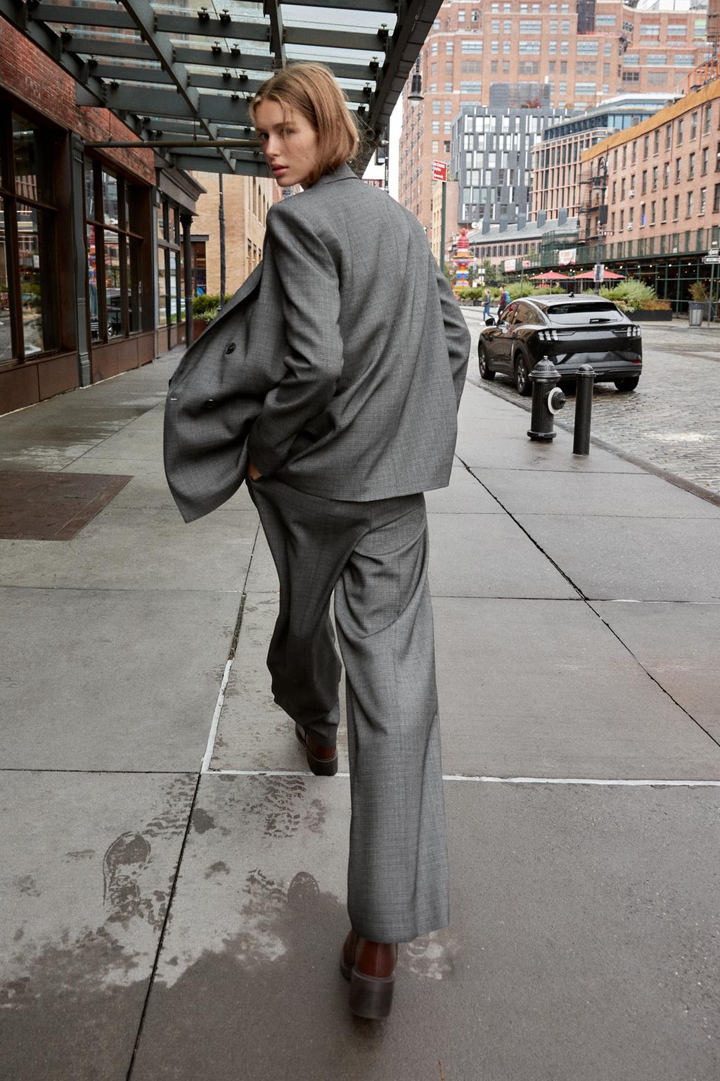 ШИРОКИЕ БРЮКИ С ЗАЩИПАМИ