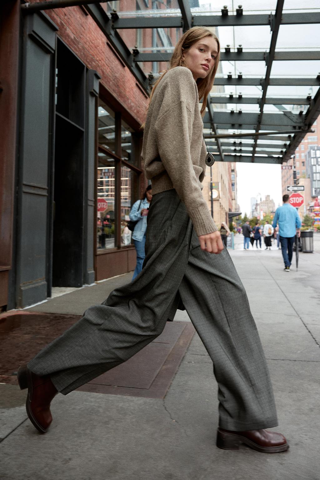 ШИРОКИЕ БРЮКИ С ЗАЩИПАМИ