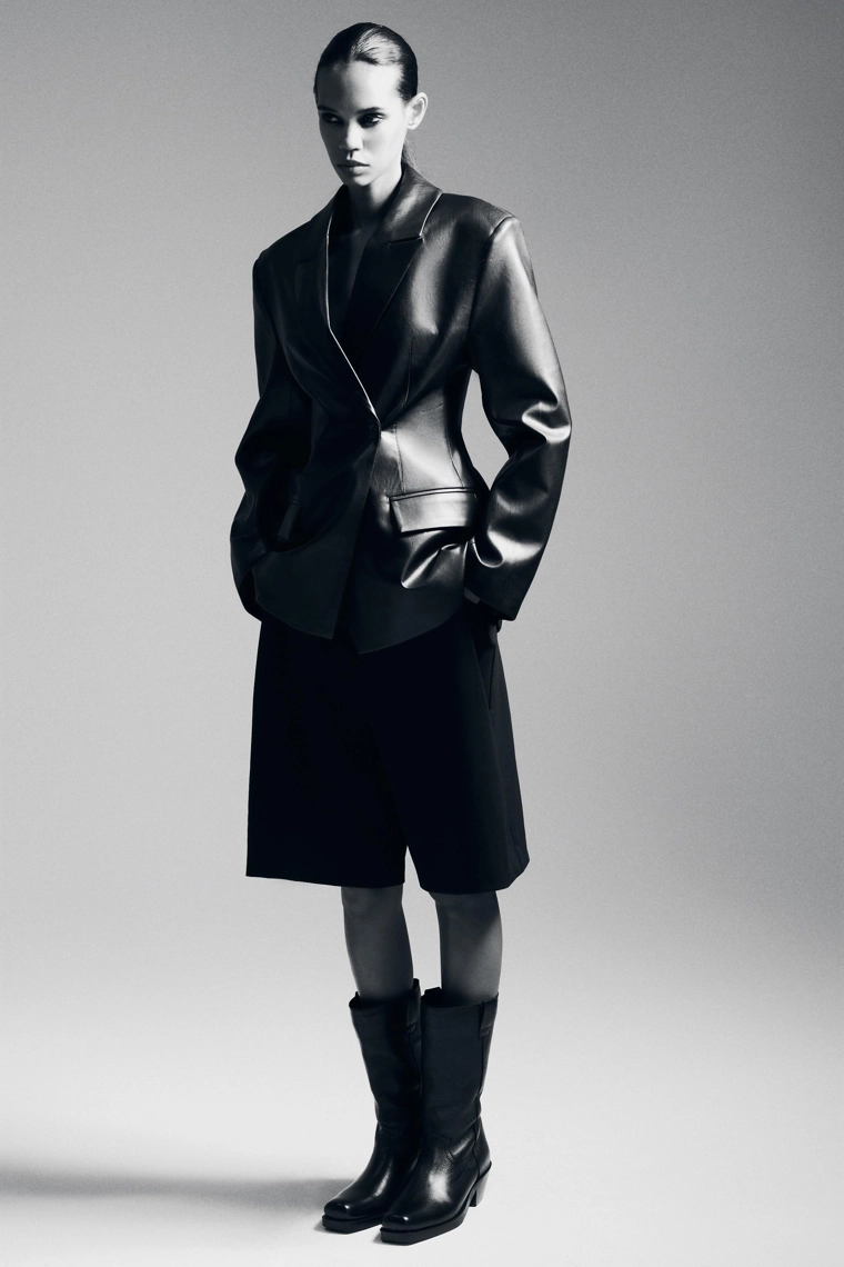 FAUX LEATHER TAILORED BLAZER