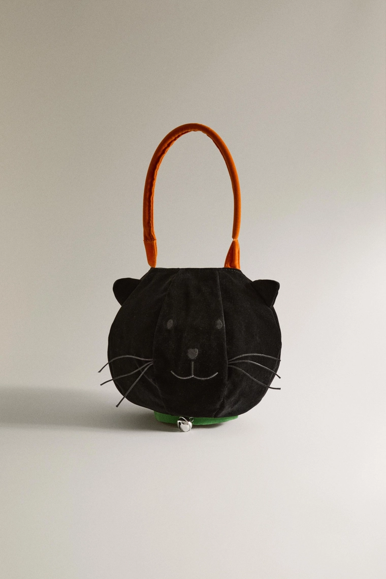 Многоцветная одежда