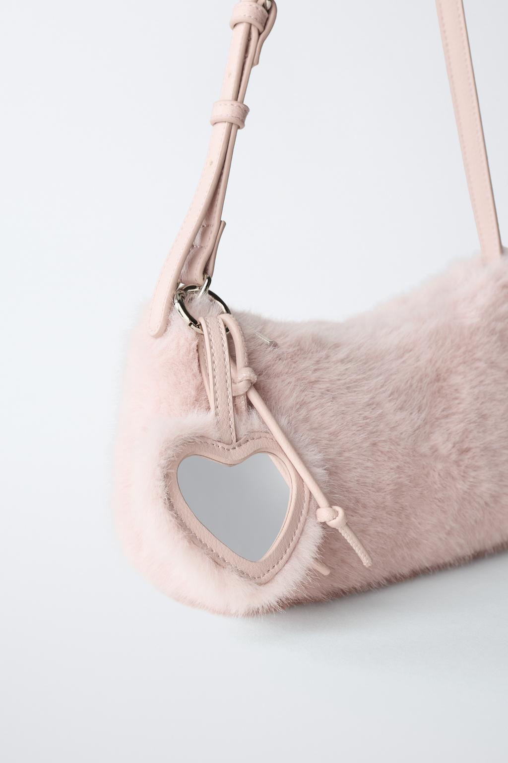 СУМКА SHOULDER PELO CHARM