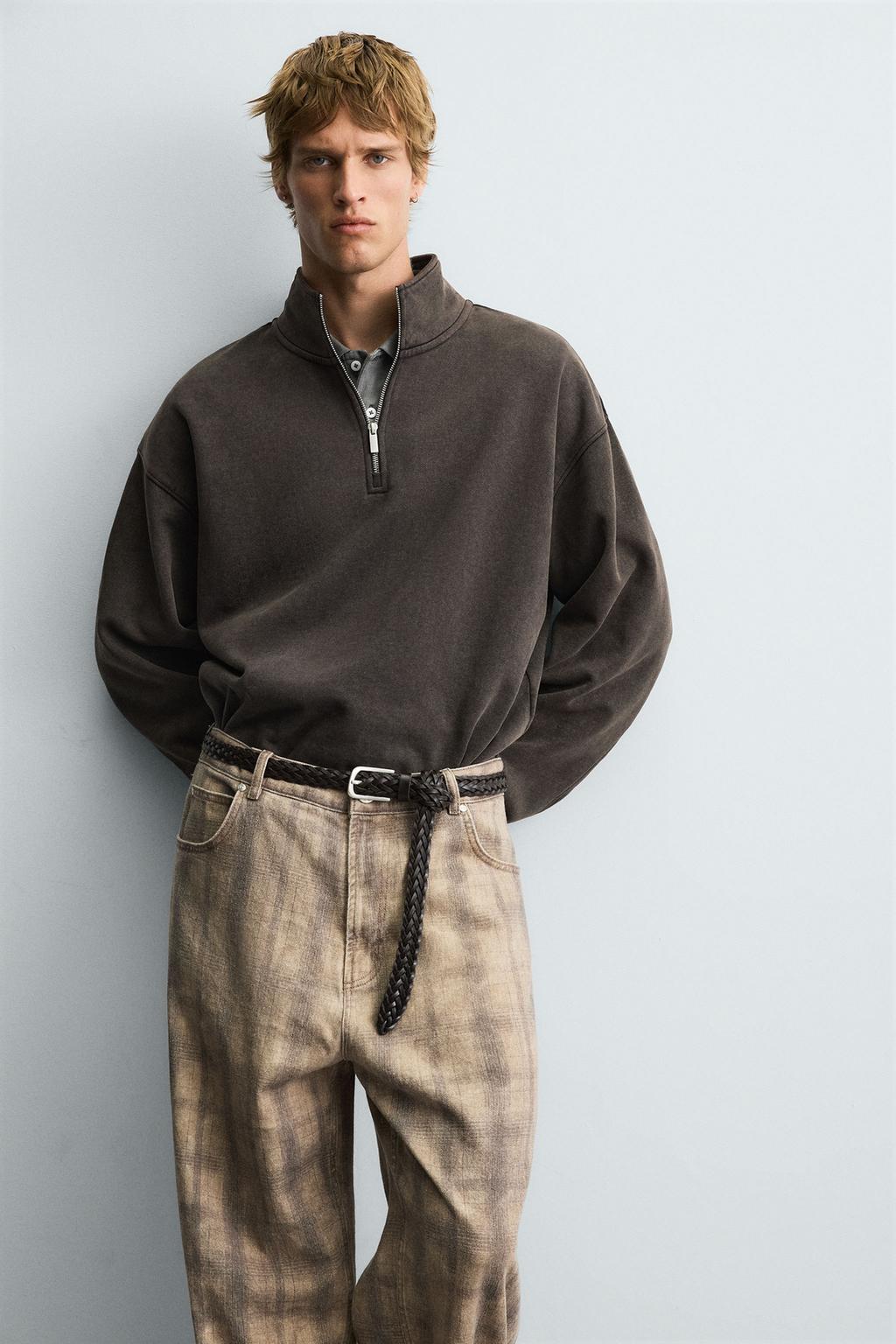 ТОЛСТОВКА С ЭФФЕКТОМ ПОТЕРТОСТИ И ВОРОТНИКОМ НА МОЛНИИ