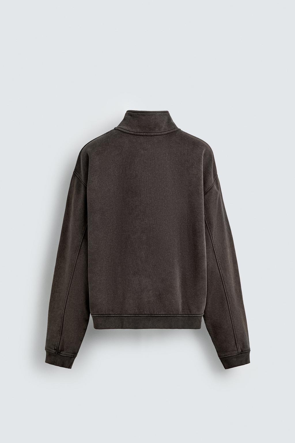 ТОЛСТОВКА С ЭФФЕКТОМ ПОТЕРТОСТИ И ВОРОТНИКОМ НА МОЛНИИ