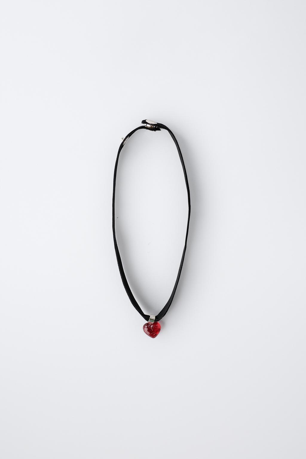 ЧОКЕР С СЕРДЦЕМ