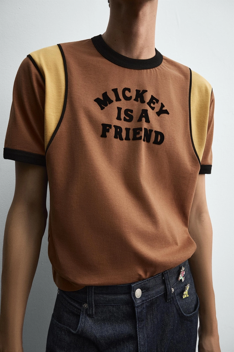 ФУТБОЛКА С КОНТРАСТНОЙ НАДПИСЬЮ HARRY LAMBERT FOR ZARA X DISNEY
