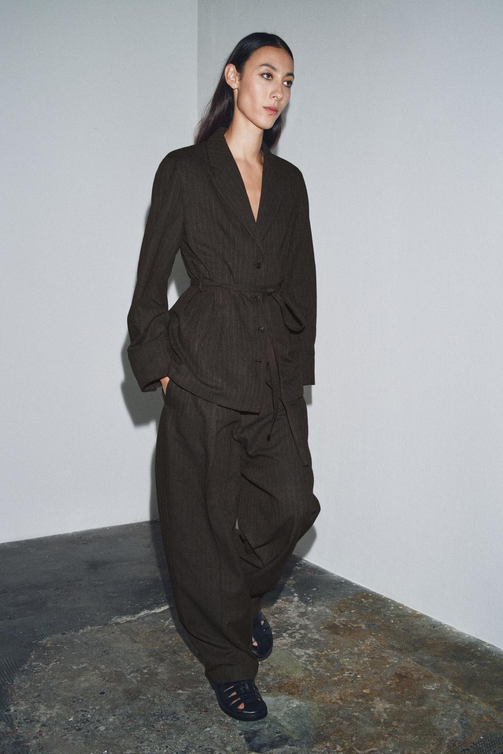 БРЮКИ В ЕЛОЧКУ С ЗАЩИПАМИ — ZW COLLECTION