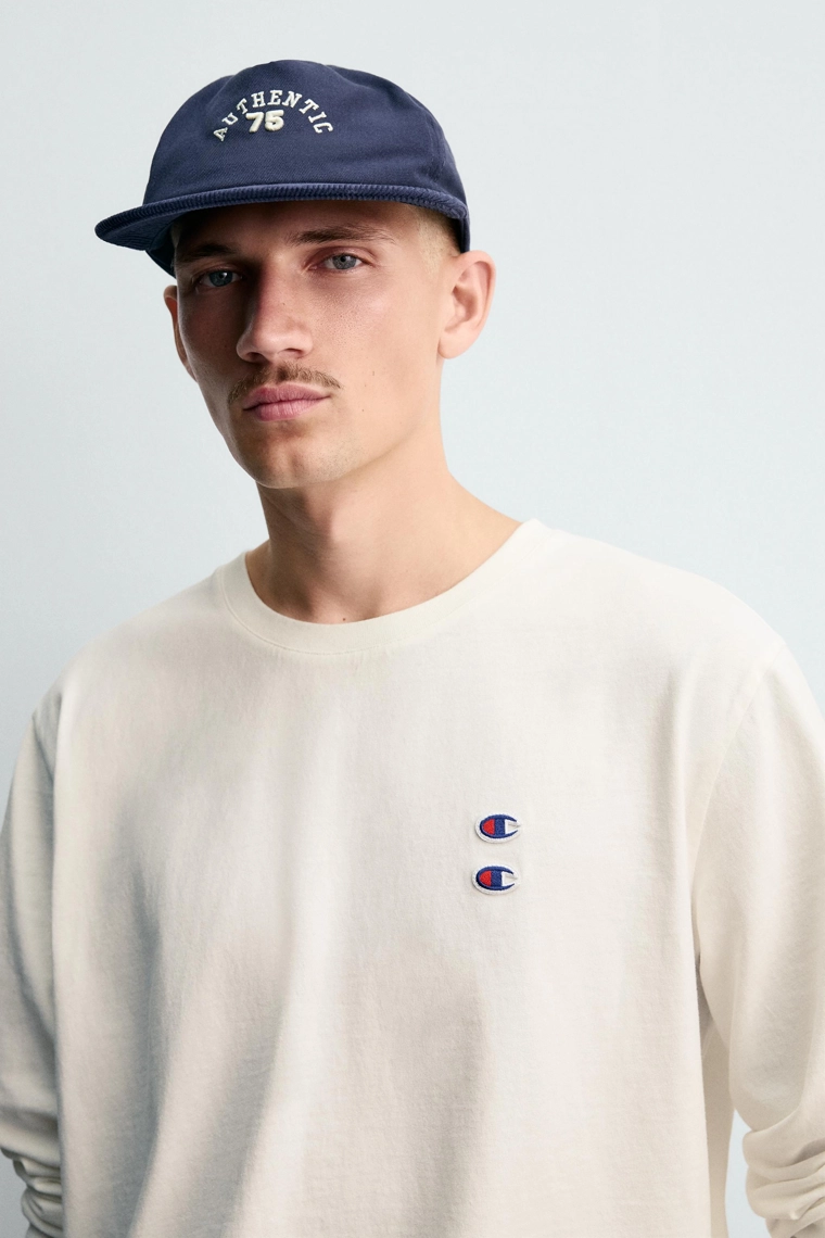 ФУТБОЛКА С ДЛИННЫМИ РУКАВАМИ И НАШИВКАМИ CHAMPION ® X ZARA