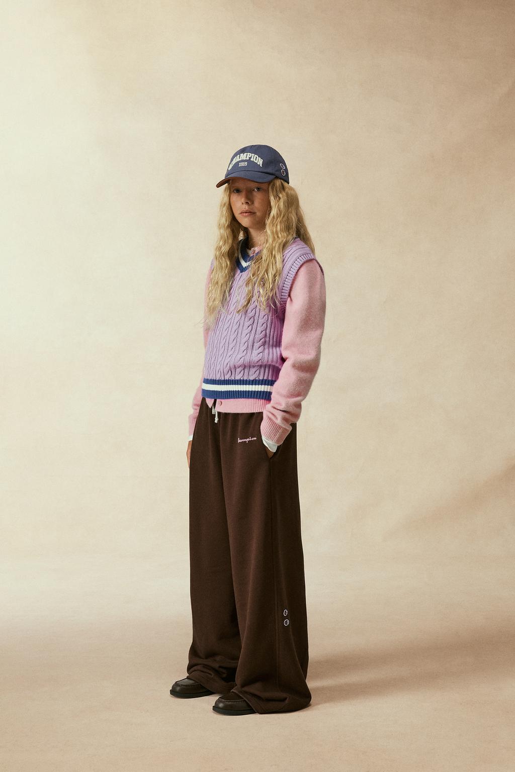 ТРИКОТАЖНЫЙ КАРДИГАН С НАШИВКАМИ CHAMPION ® X ZARA