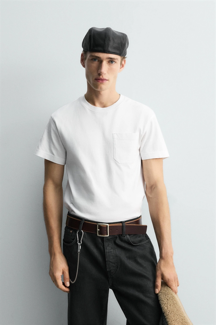 ФУТБОЛКА RELAXED FIT С КАРМАНОМ