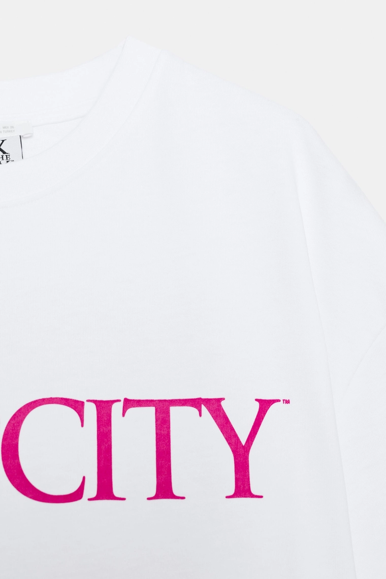 ФУТБОЛКА SEX & THE CITY™