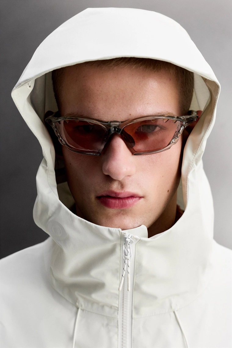 Белоснежная блузка