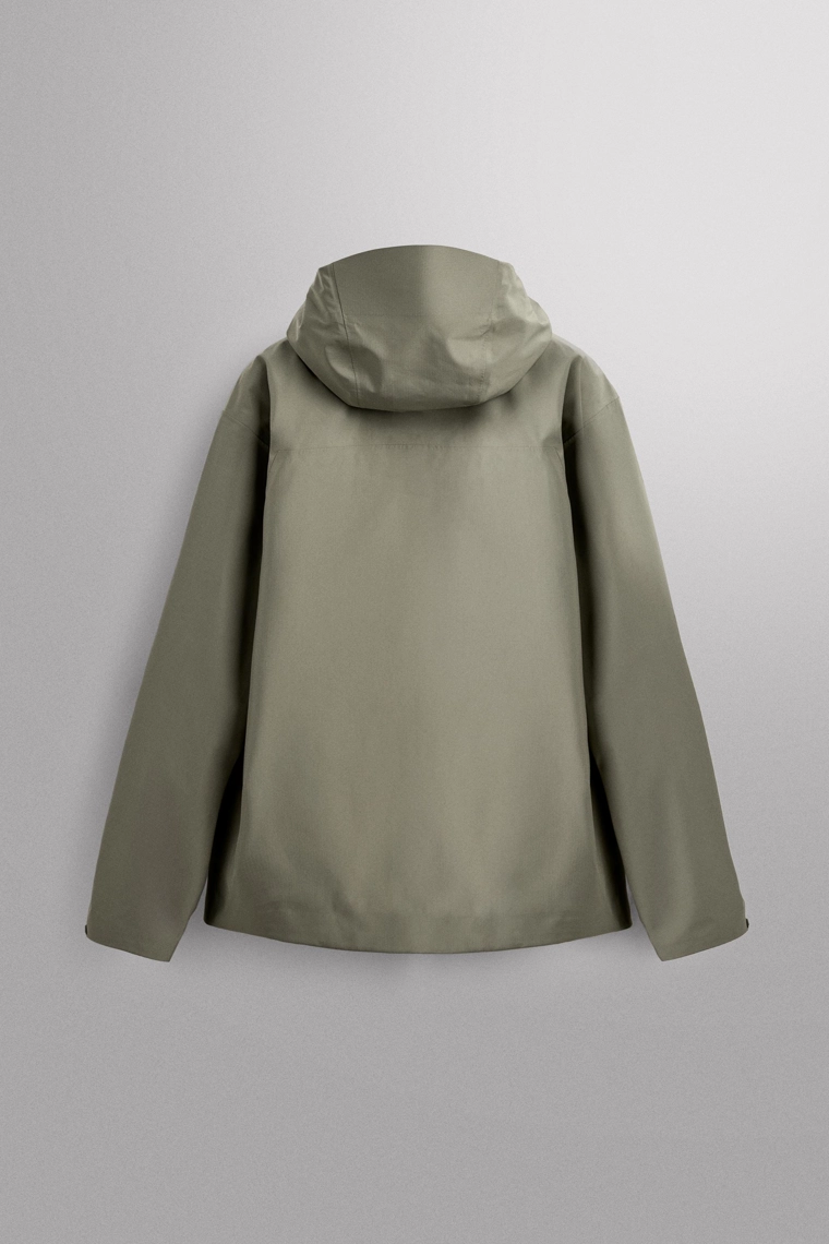 Легко-зеленая блузка