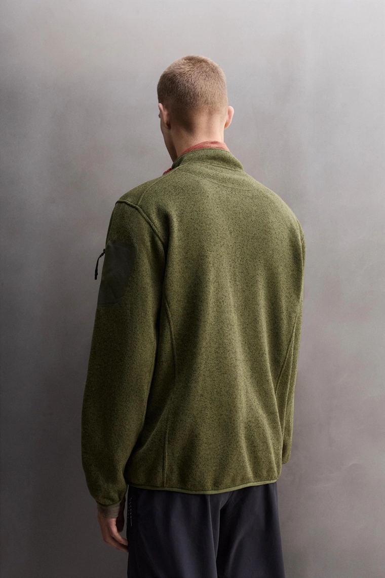 Кардиган из флиса с контрастными вставками