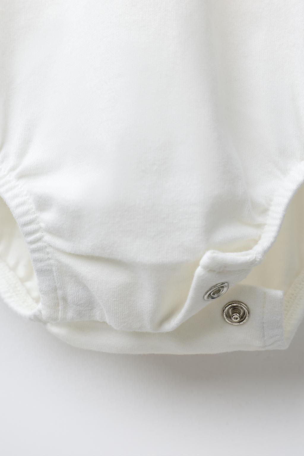 БОДИ С ВЫШИТЫМ ВОРОТНИКОМ