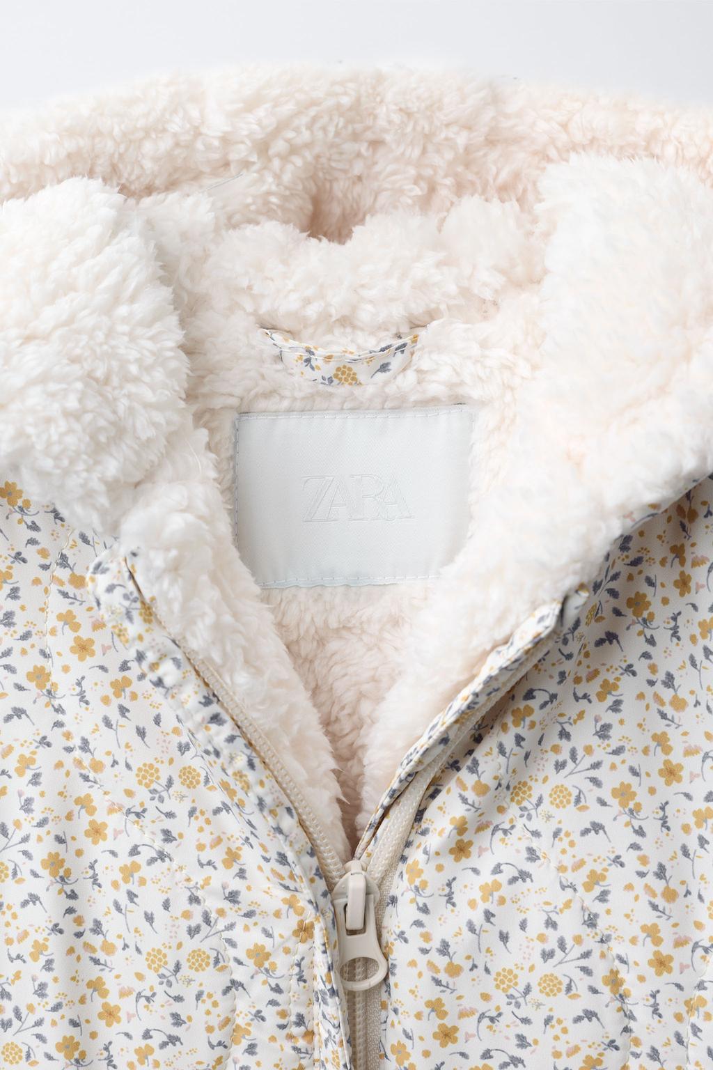 Оденсуит с цветочным узором из нейлона с отстегивающимися рукавицами и ботинками