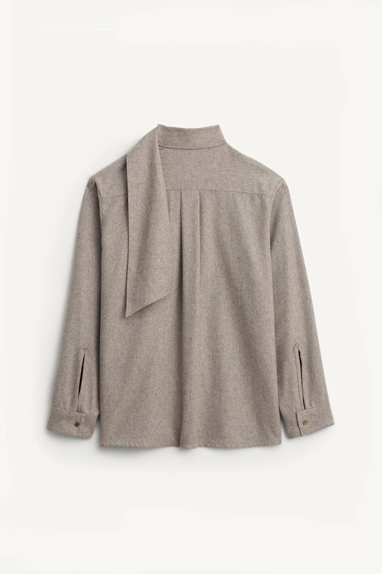 Рубашка-оверштамп с платком – лимитированная коллекция