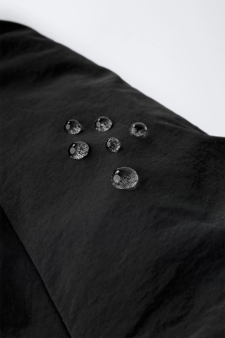 СТЕГАНОЕ ПАЛЬТО С КАПЮШОНОМ WATER REPELLENT