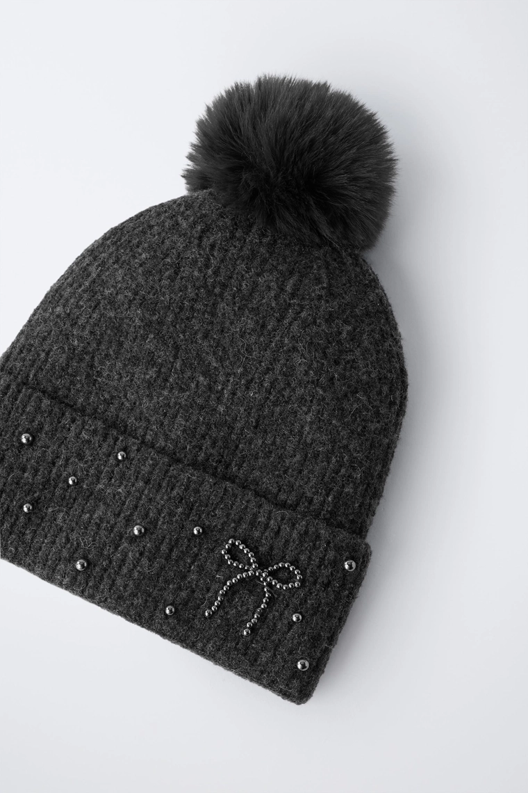 ТРИКОТАЖНАЯ ШАПКА С БЛЕСКОМ, ПОМПОНОМ И ШЕРСТЬЮ