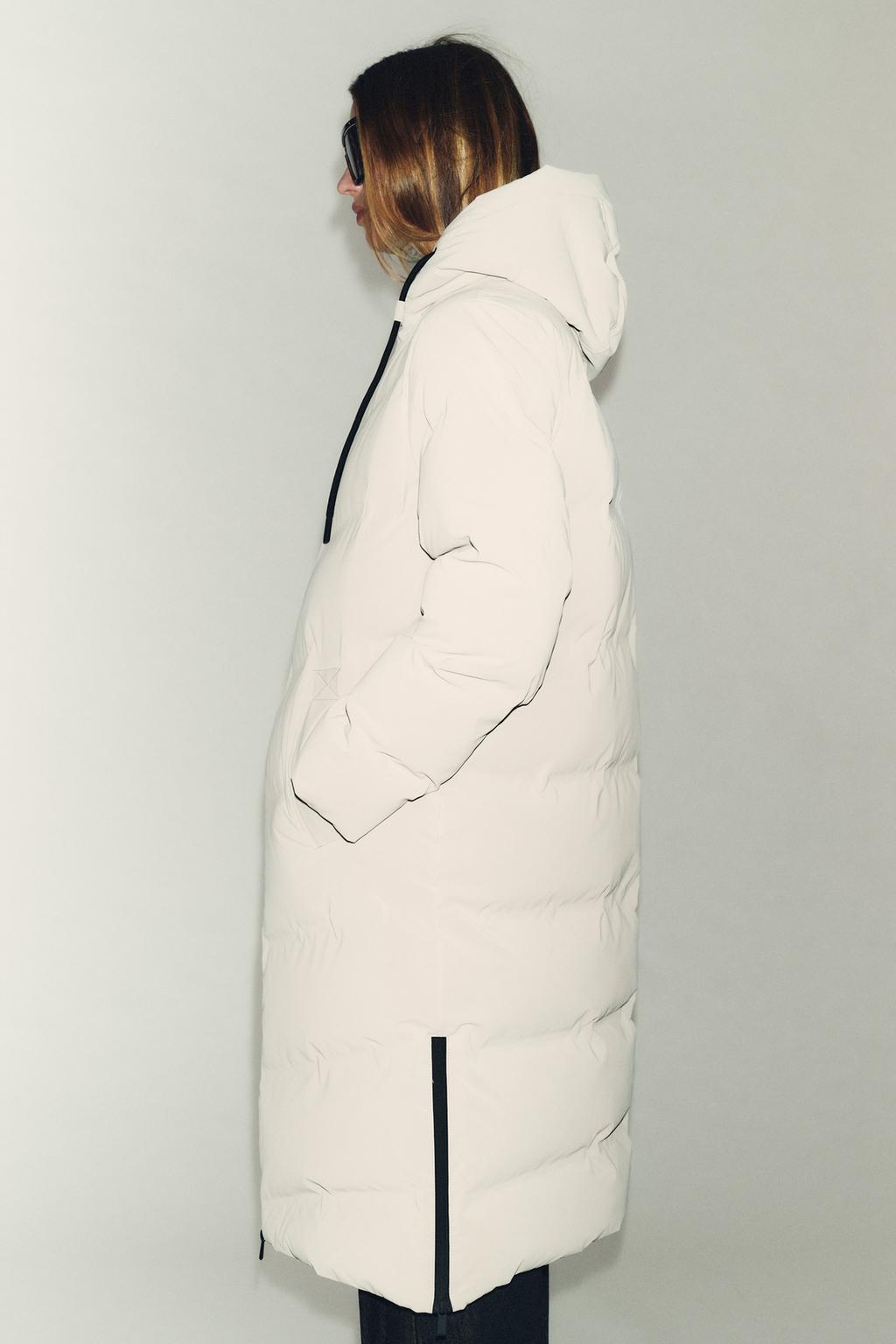 ДЛИННЫЙ ПРОРЕЗИНЕННЫЙ АНОРАК WINDPROOF С КАПЮШОНОМ