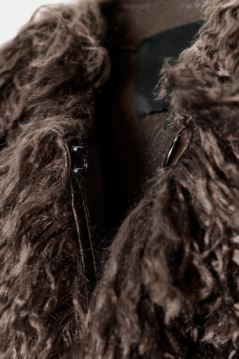 БОМБЕР ИЗ ИСКУССТВЕННОГО МЕХА — ZW COLLECTION