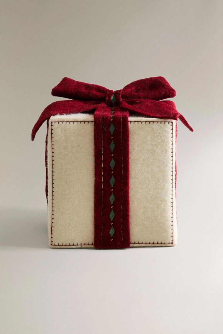 Большой светящийся подарок на пол