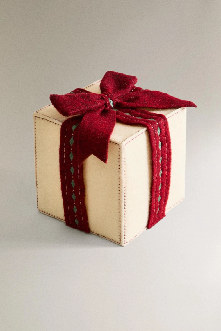 Большой светящийся подарок на пол