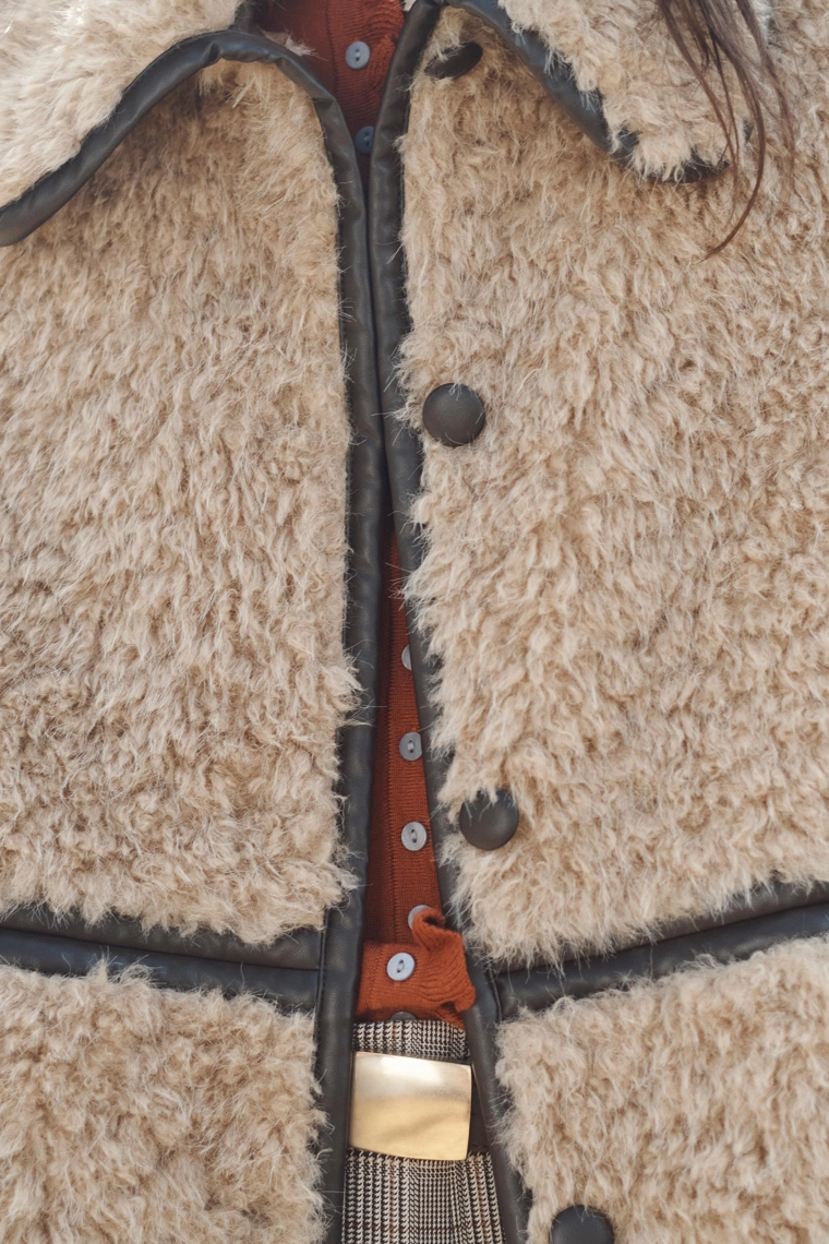 Пальто из искусственного меха - limited edition