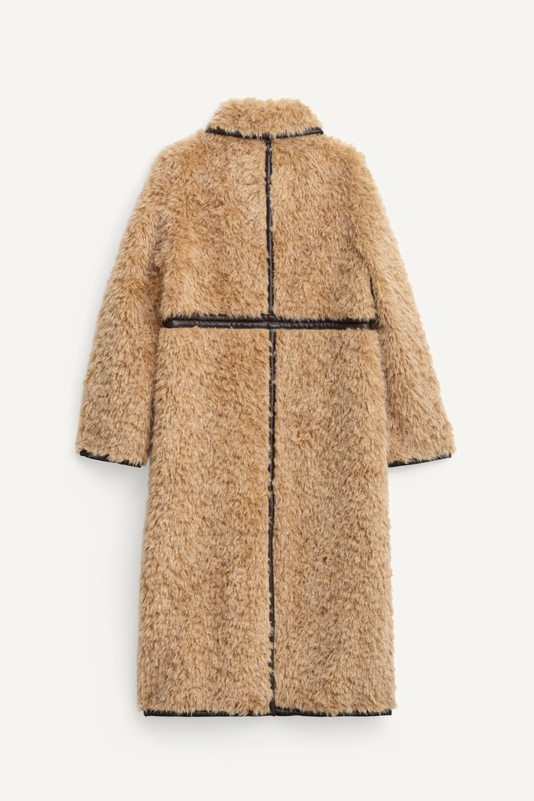 Пальто из искусственного меха - limited edition