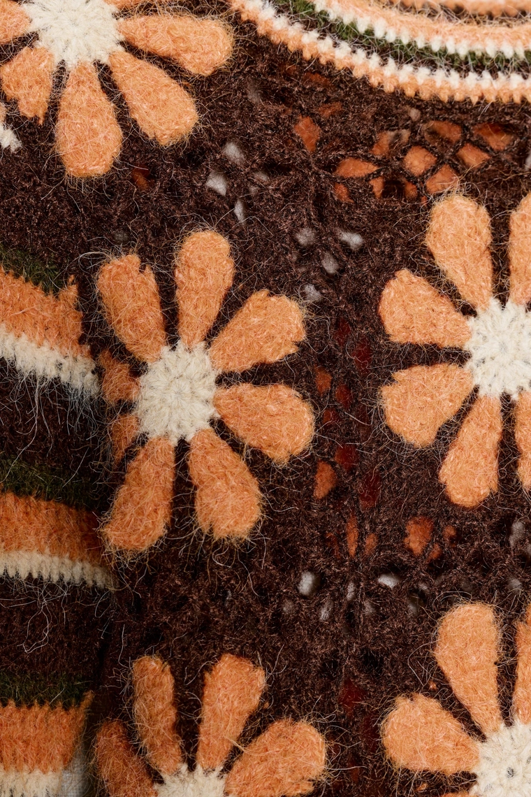 Цветочный свитер