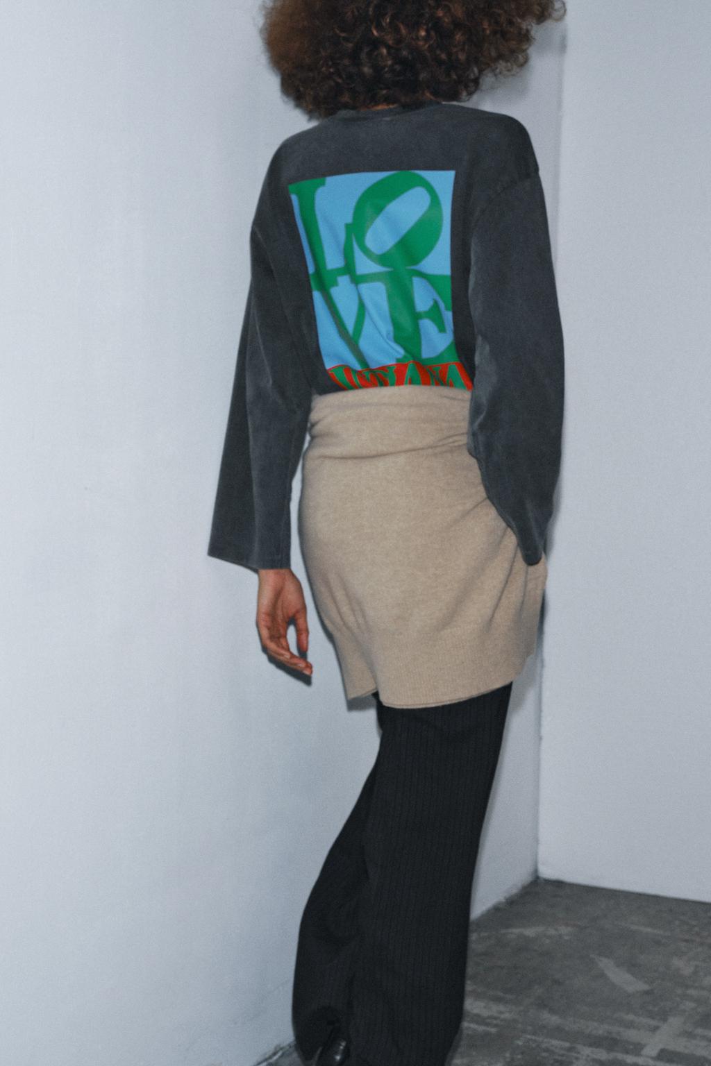 ФУТБОЛКА С ДЛИННЫМИ РУКАВАМИ С ЭФФЕКТОМ ПОТЕРТОСТИ