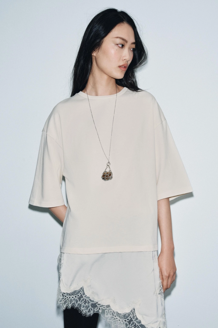 КОМБИНИРОВАННАЯ ФУТБОЛКА С КРУЖЕВОМ