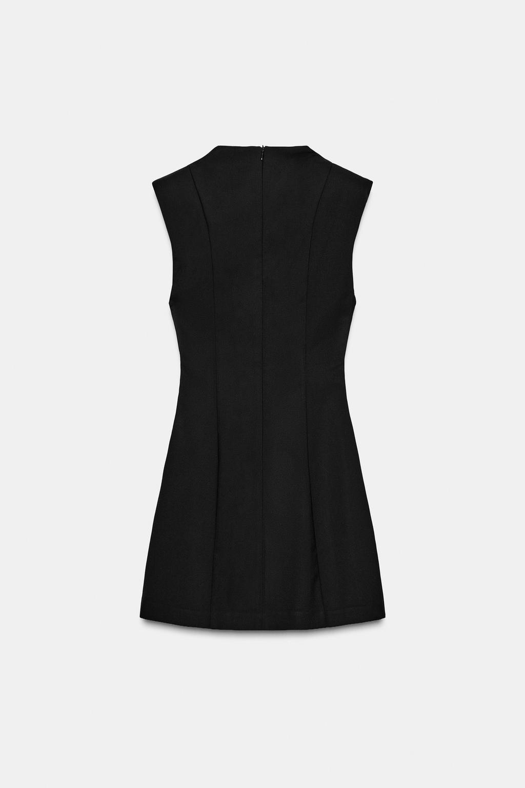 КОРОТКОЕ ПЛАТЬЕ С ПОДПЛЕЧНИКАМИ