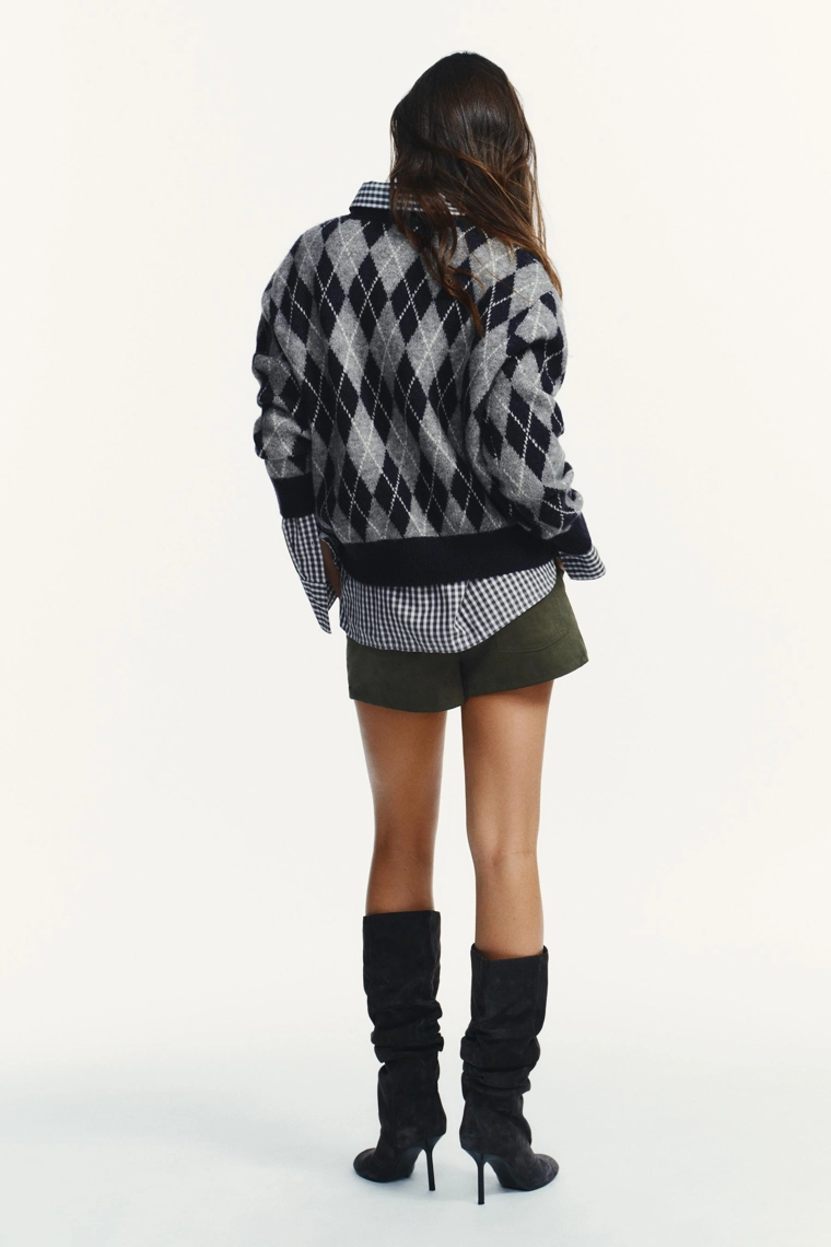 СВИТЕР С УЗОРОМ «РОМБЫ»