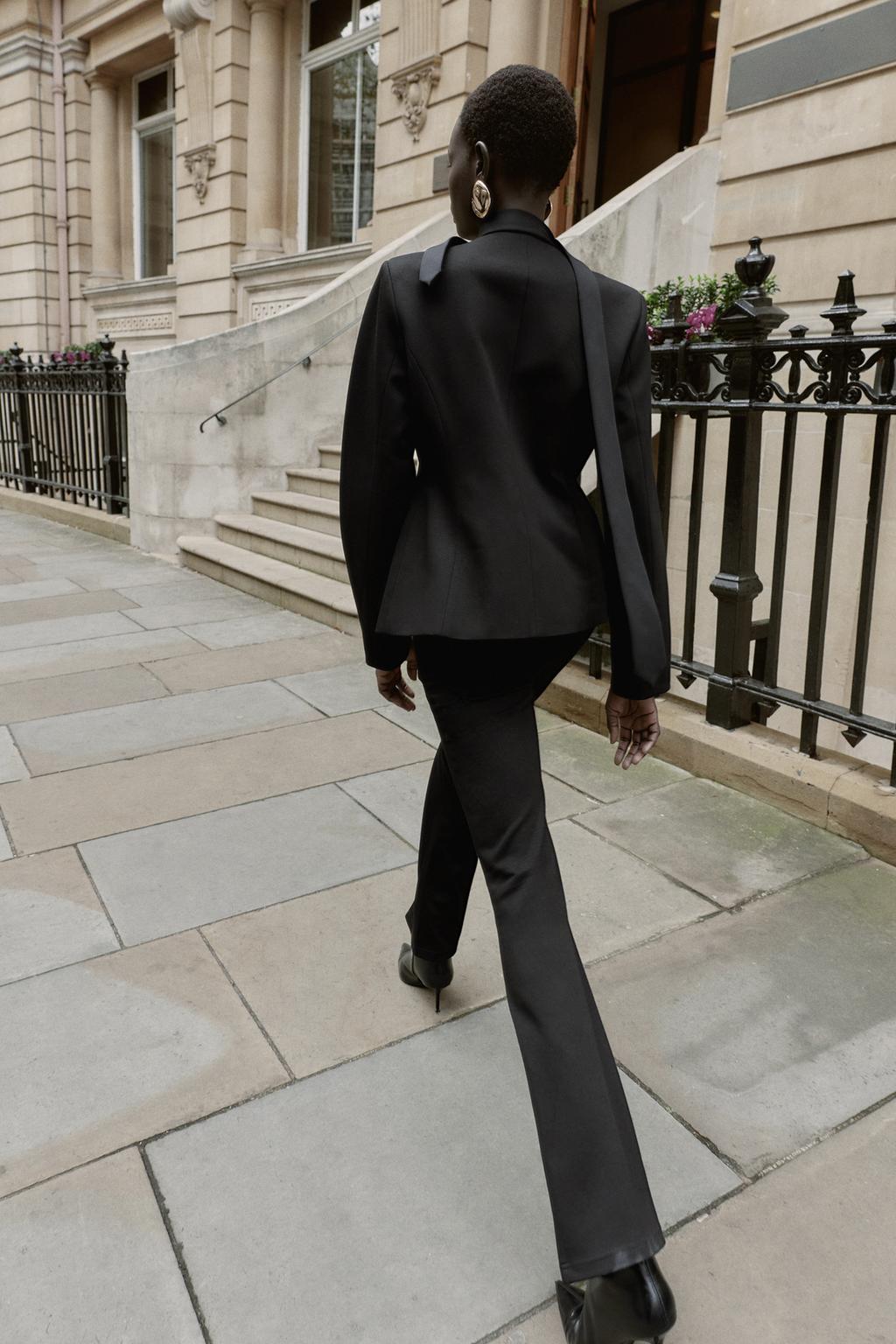 ЛЕГИНСЫ FLARE СО СТРЕЛКАМИ