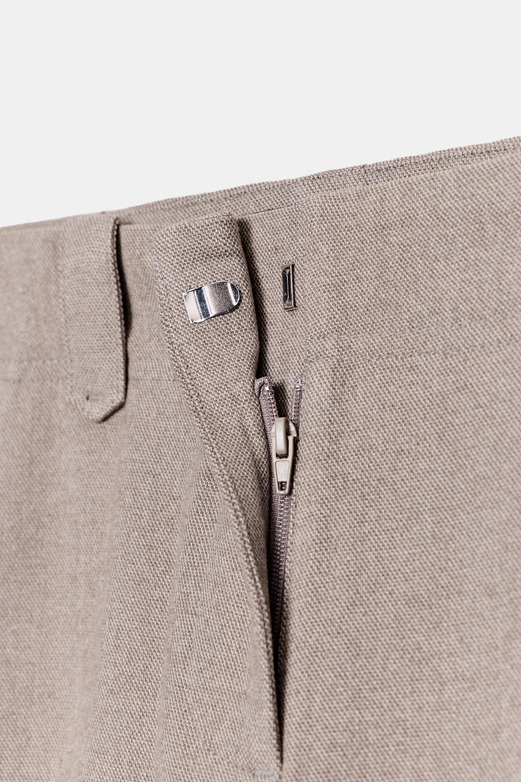 БРЮКИ ПРЯМОГО КРОЯ СО СРЕДНЕЙ ПОСАДКОЙ