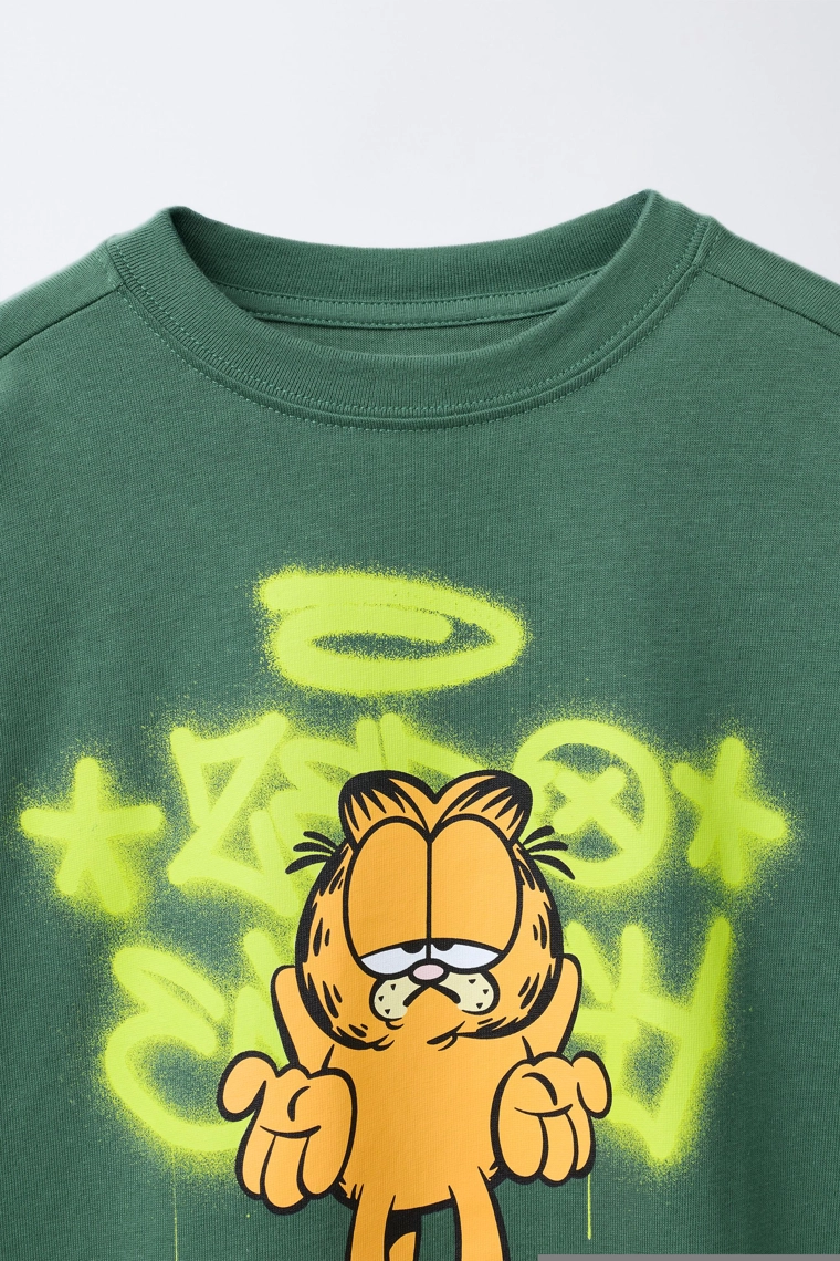 ФУТБОЛКА С ГРАФФИТИ-ПРИНТОМ GARFIELD © PAWS INC