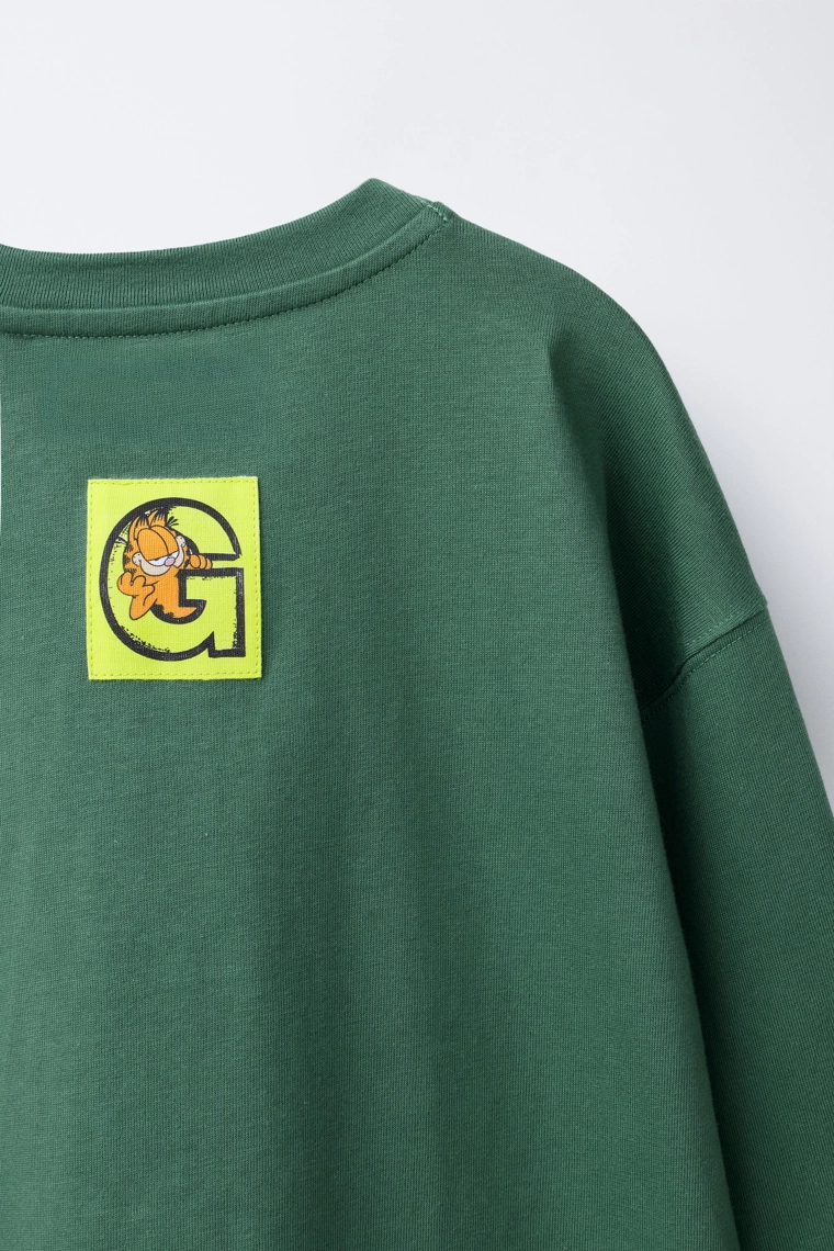 ФУТБОЛКА С ГРАФФИТИ-ПРИНТОМ GARFIELD © PAWS INC