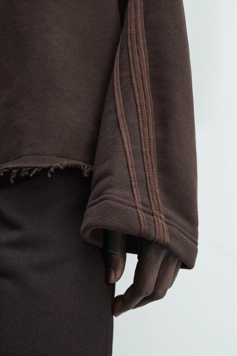 Свитшот с контрастной полоской