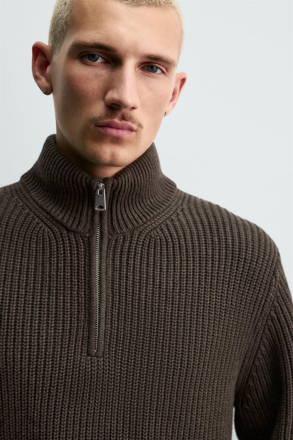 ДЖЕМПЕР С ЖЕМЧУЖНОЙ ВЯЗКОЙ И ВОРОТНИКОМ НА МОЛНИИ