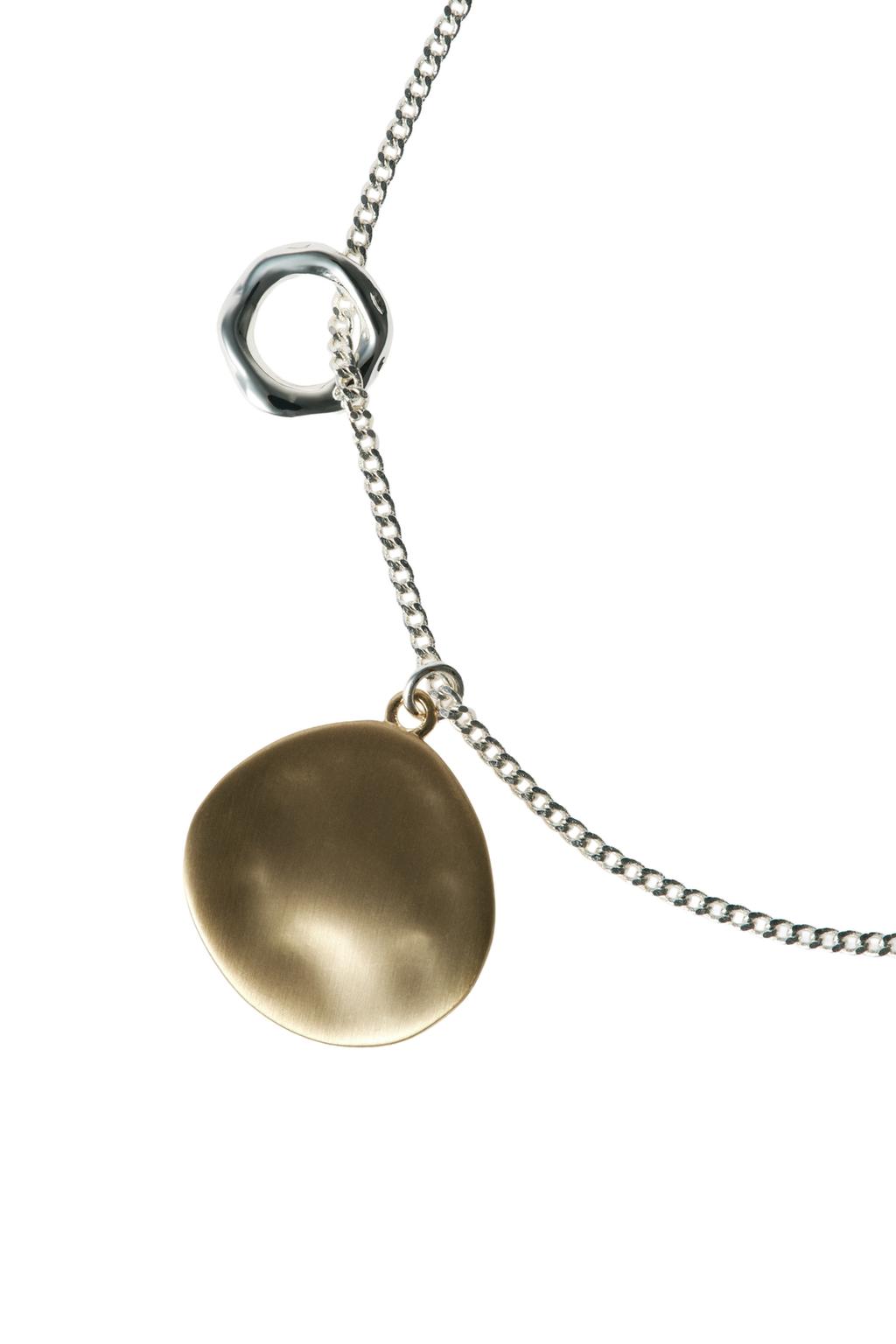 КОНТРАСТНОЕ КОЛЬЕ С ПОДВЕСКАМИ