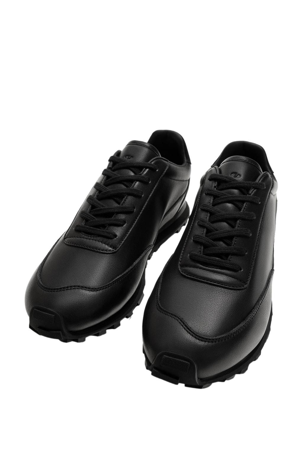 КОЖАНЫЕ КРОССОВКИ В ПОВСЕДНЕВНОМ СТИЛЕ