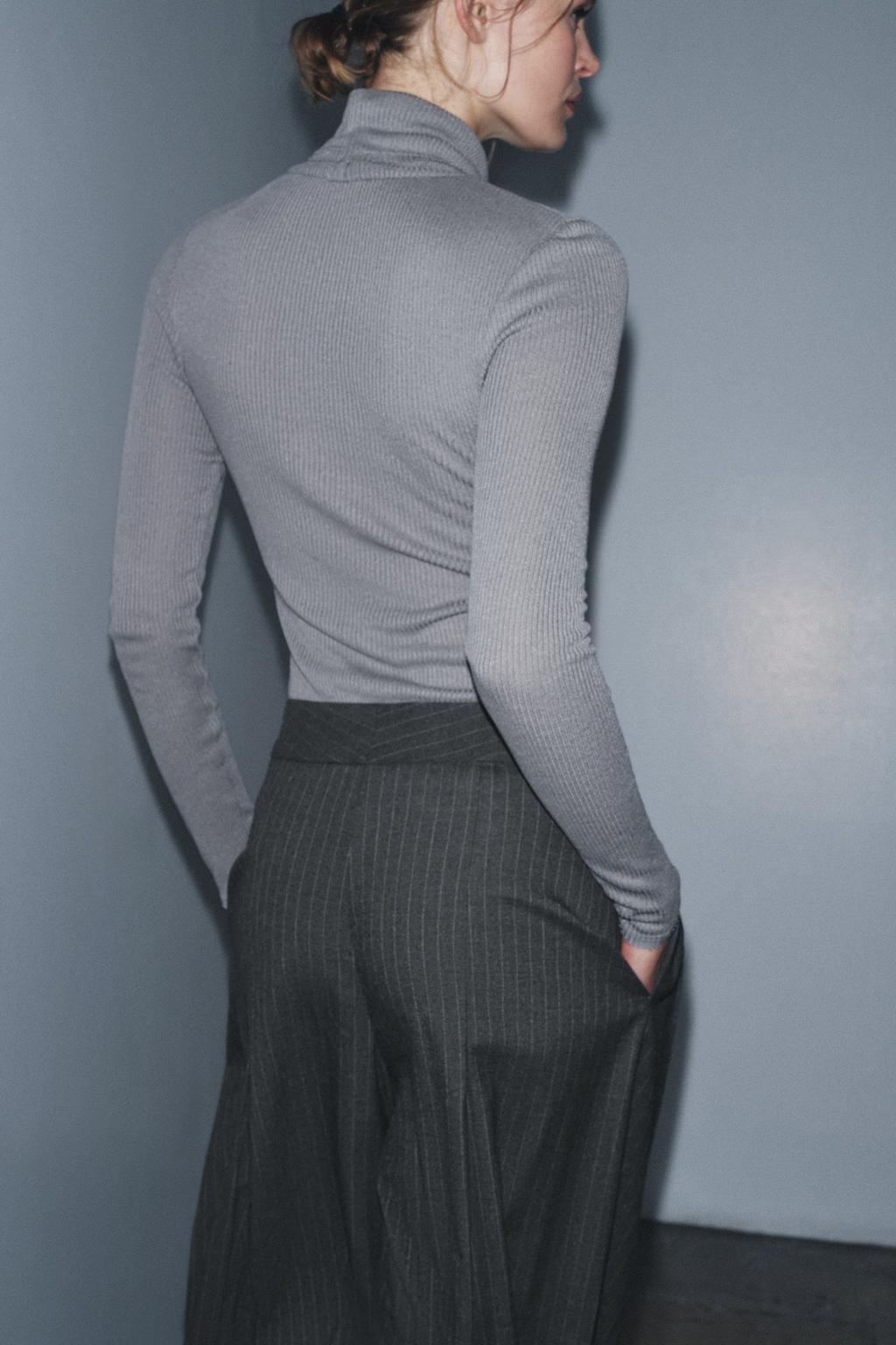 ТОП В РУБЧИК С ВОРОТНИКОМ-СТОЙКОЙ