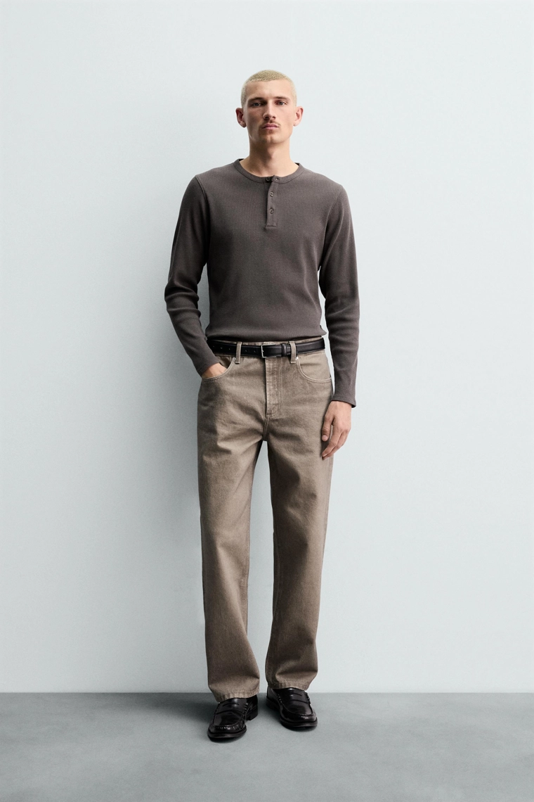 ФУТБОЛКА ИЗ ХЛОПКА И КОНОПЛИ С ВОРОТНИКОМ НА ПУГОВИЦАХ