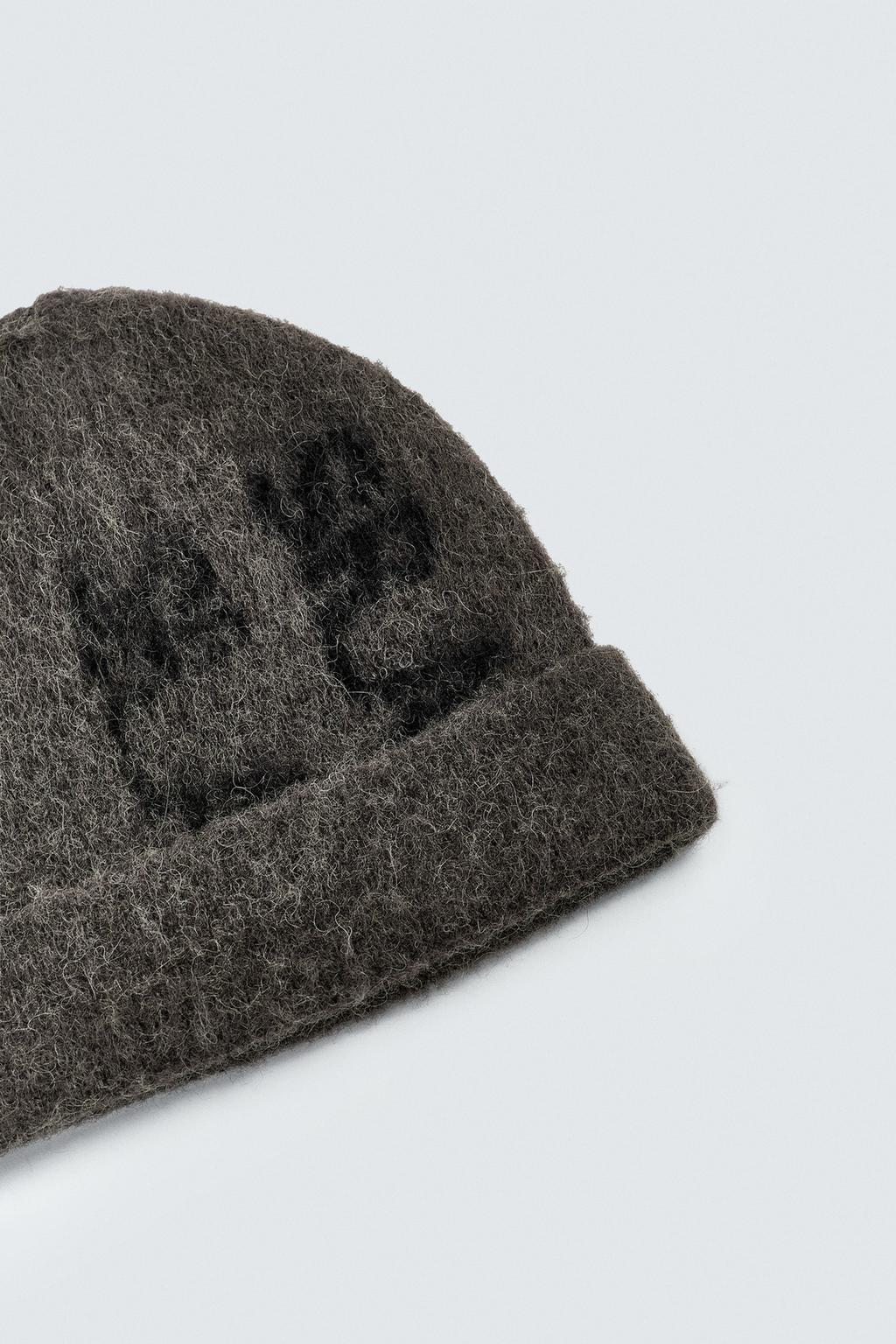 Шапка sr_a с логотипом