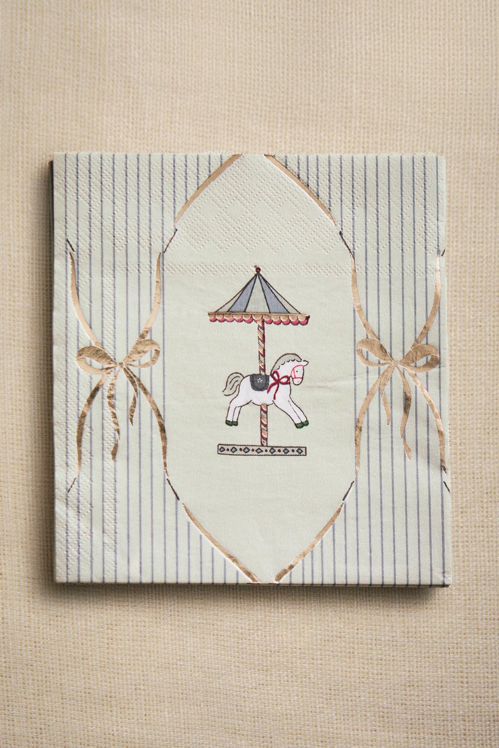 Набор детских рождественских бумажных салфеток с каруселью (упаковка из 20 штук)