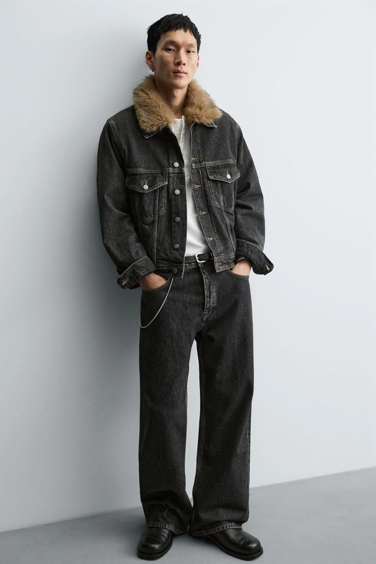 ДЖИНСОВАЯ КУРТКА С МЕХОВЫМ ВОРОТНИКОМ