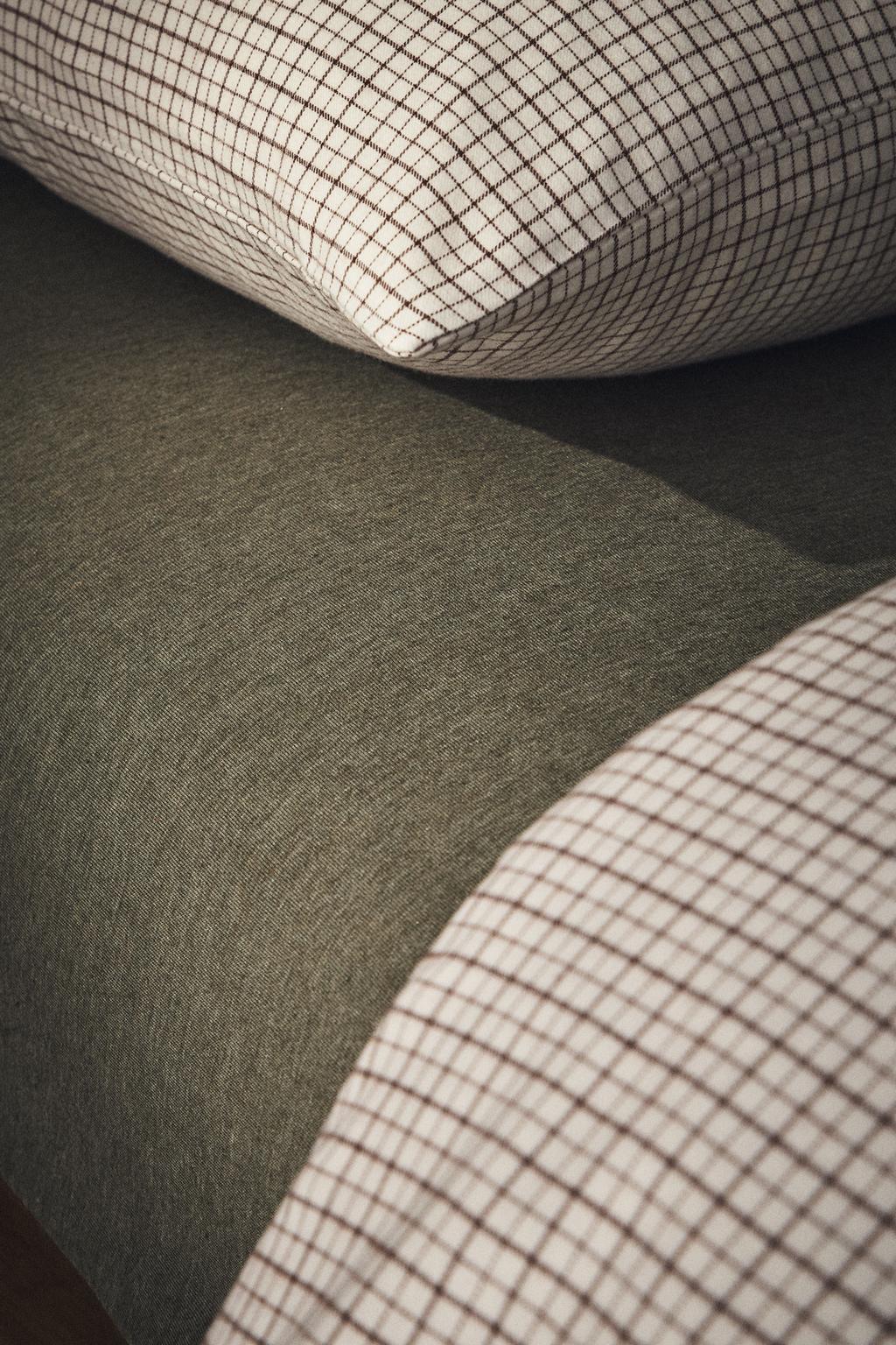 Однотонный регулируемый нагруженный лист из микро-модального хлопка (140 г / м²) | высота 30 см