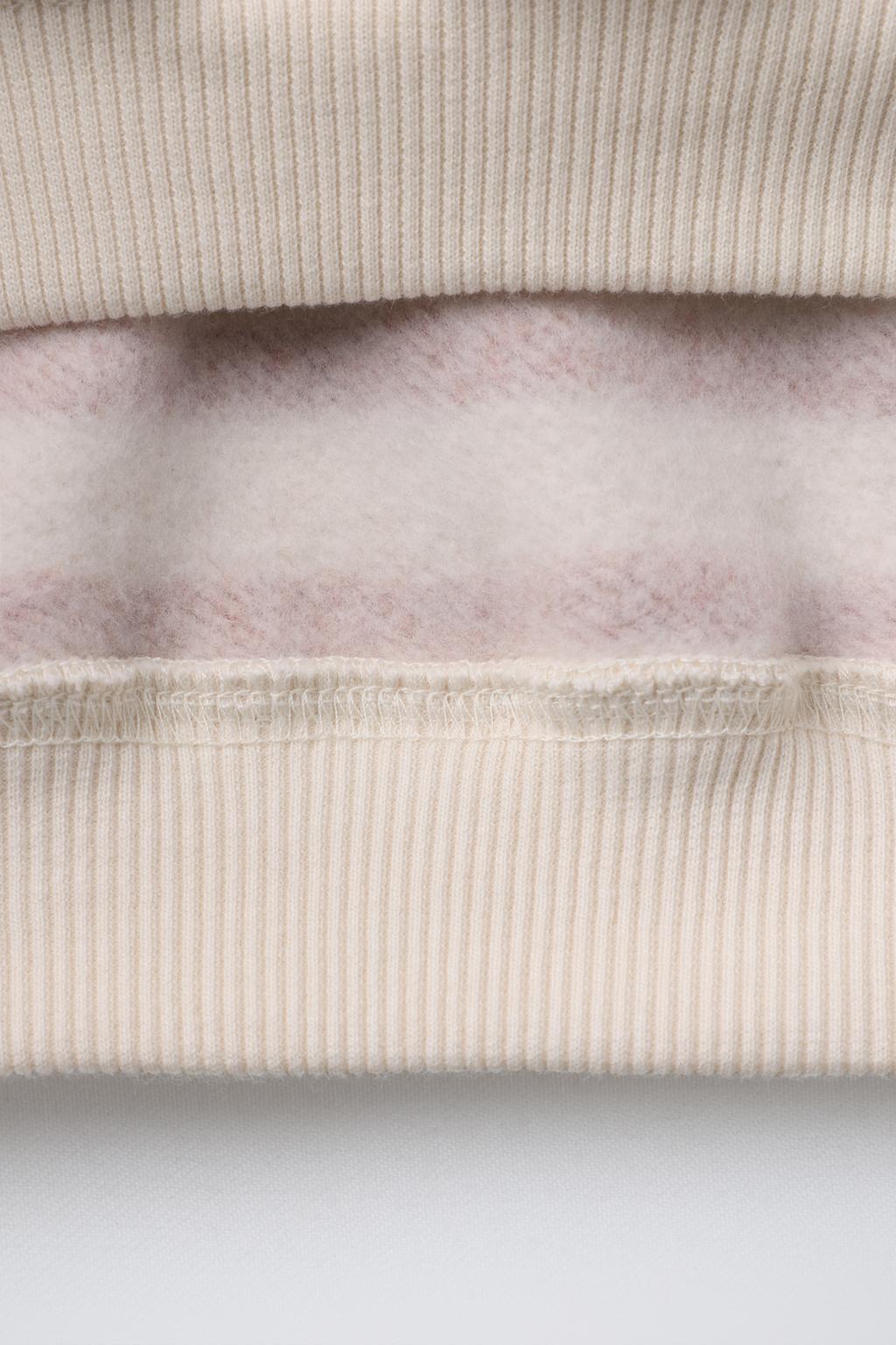 ТОЛСТОВКА В ПОЛОСКУ С ВЫШИТЫМ МЕДВЕДЕМ