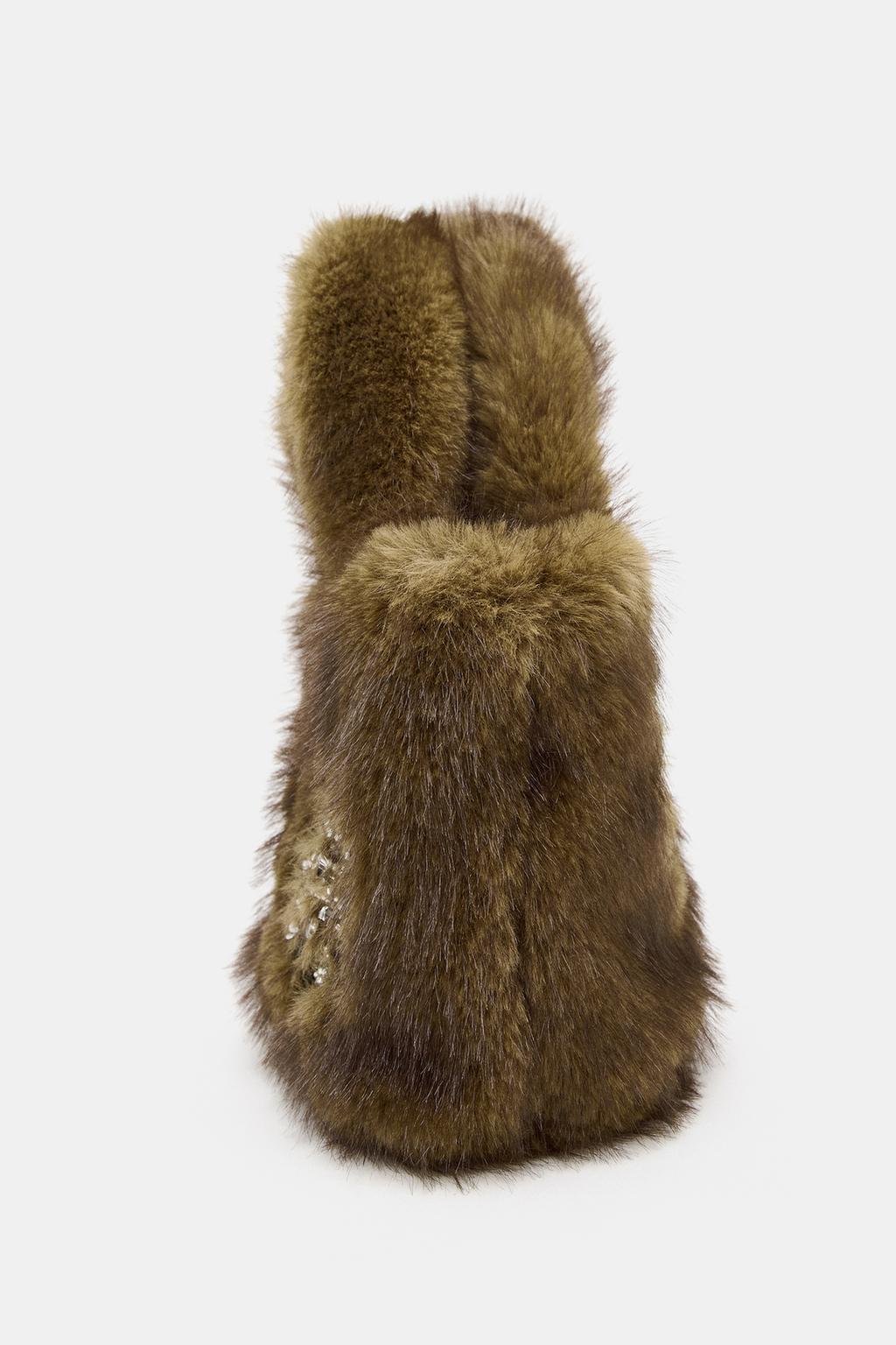 СУМКА ИЗ ИСКУССТВЕННОГО МЕХА С БЛЕСТКАМИ